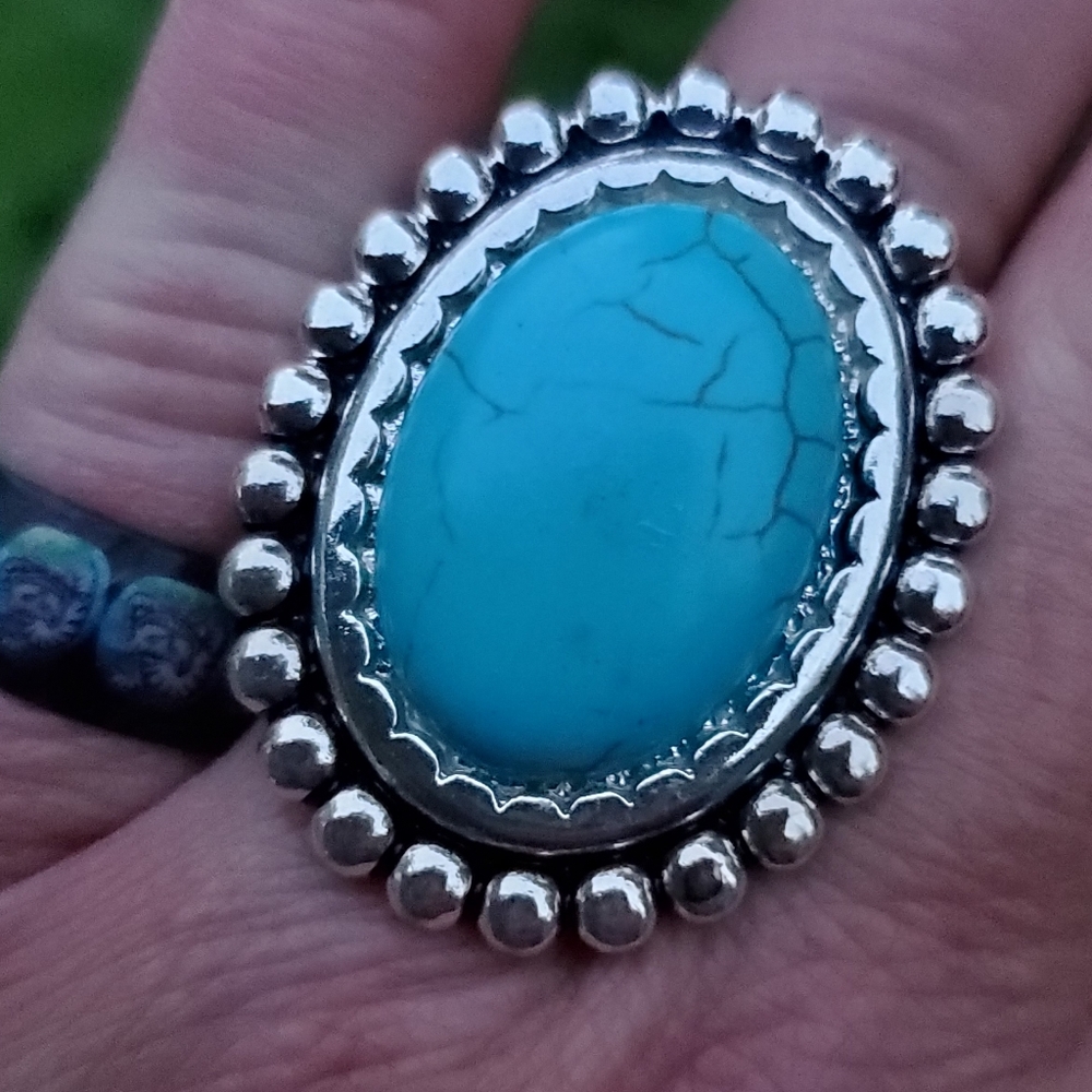 Free Spirit Boho Native South Western People Faux Turquoise Oval Beaded Ring nwt - Picture 2 of 15